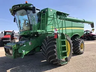 2013 John Deere S690