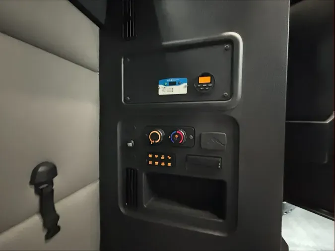 2022 Freightliner Cascadia 1260b55fc72f958e7c230944f6321c8a7a0