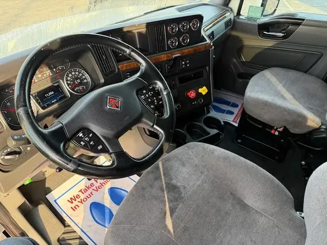 2022 International LT625
