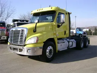 2016 Freightliner CASCADIA 125