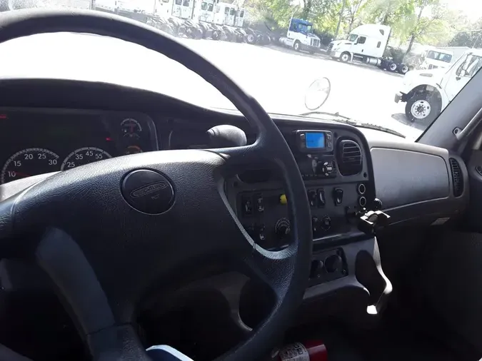 2019 FREIGHTLINER/MERCEDES M2 106