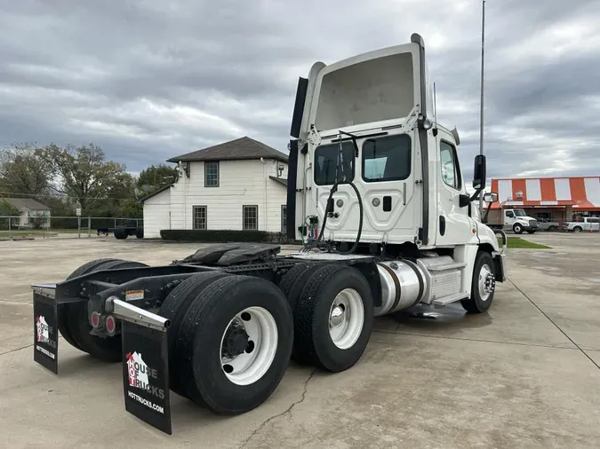 2015 Freightliner Cascadia