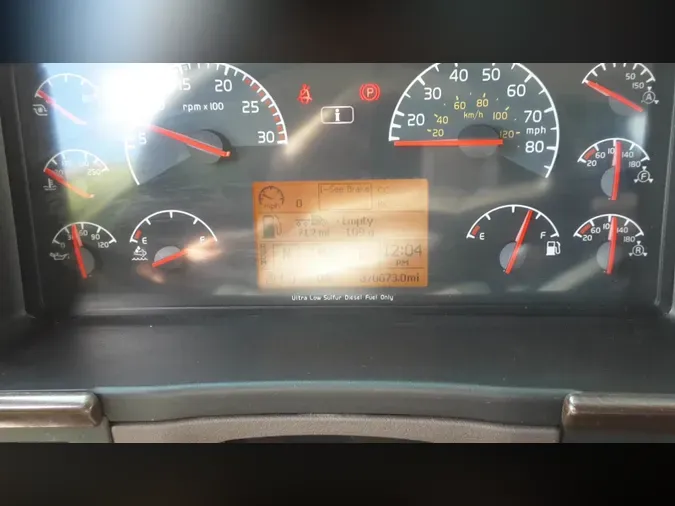 2018 Volvo VNL300
