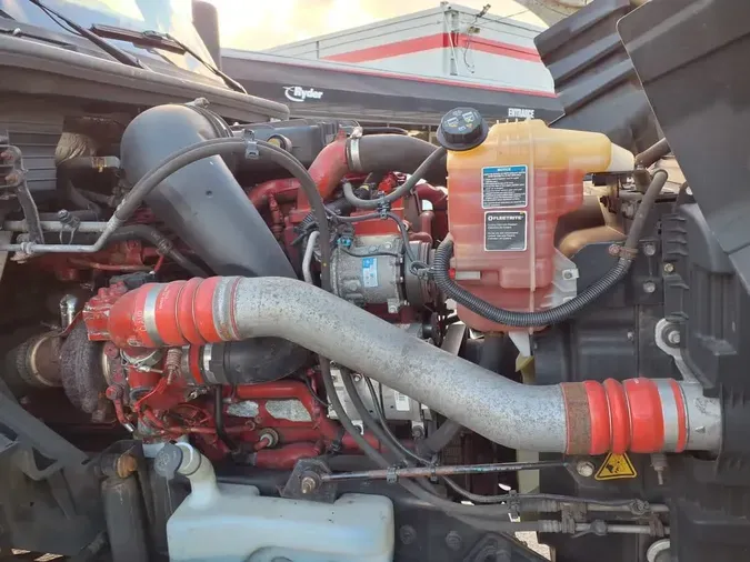 2021 NAVISTAR INTERNATIONAL LT625 DAYCAB S/A