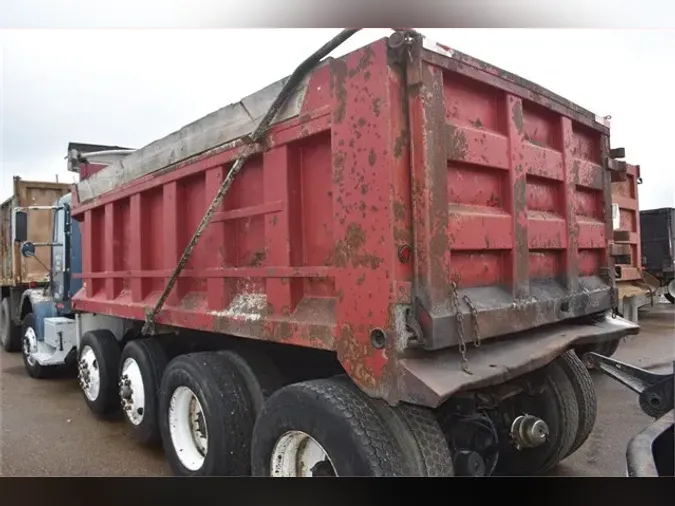 1996 FREIGHTLINER FLD112SD