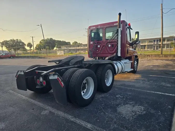 2020 FREIGHTLINER/MERCEDES CASCADIA 1250b64effcf1e6208910f61a7614037421