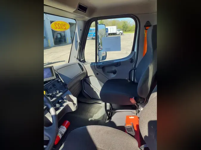 2022 FREIGHTLINER/MERCEDES M2 1060b6765611561581b58cb4014fba1748a