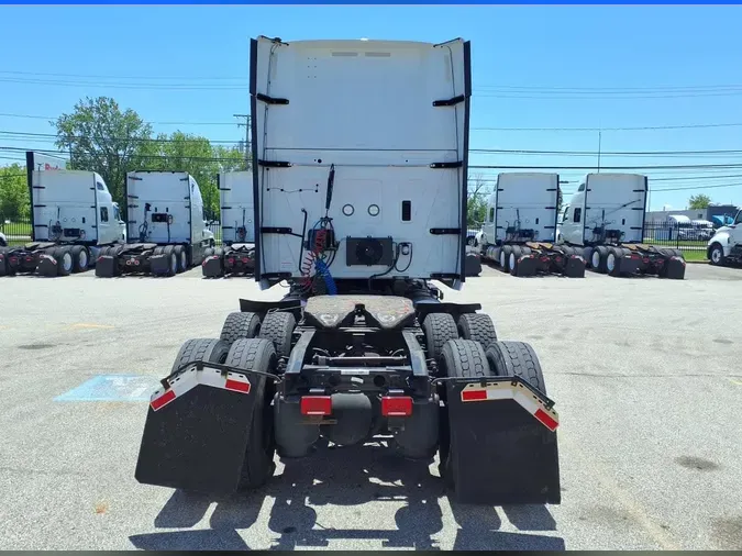2019 NAVISTAR INTERNATIONAL LT625 SLPR CAB