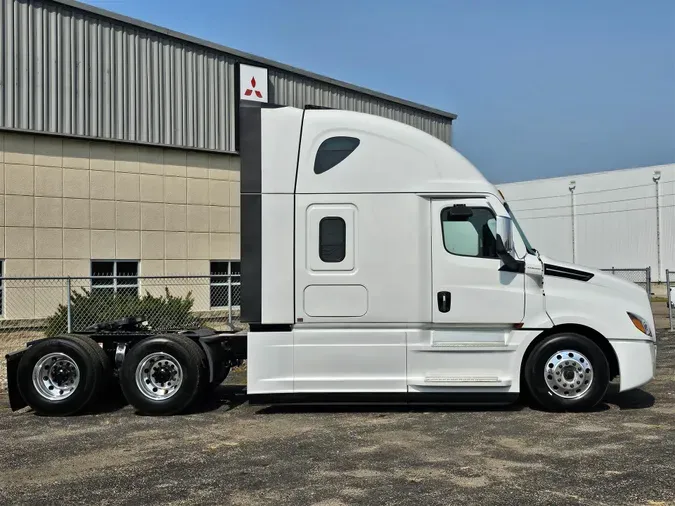 2025 Freightliner New Cascadia