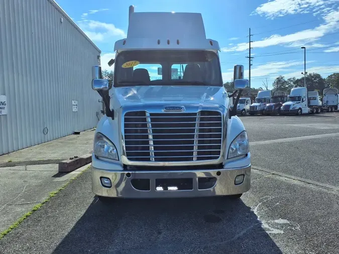 2017 FREIGHTLINER CASCADIA 125