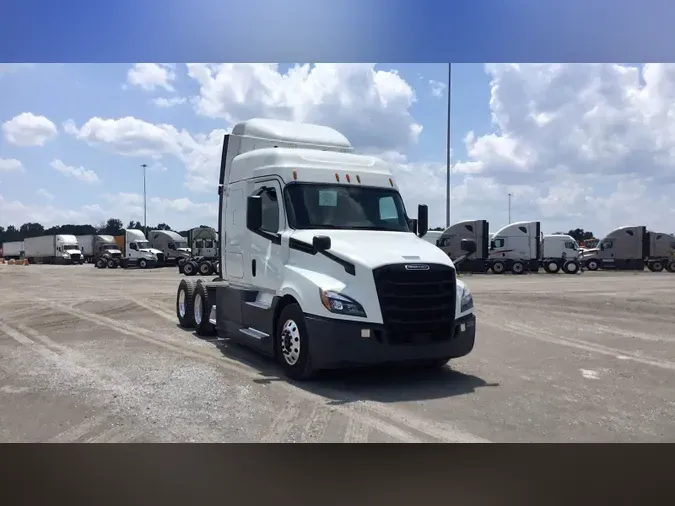 2020 Freightliner Cascadia 1260b73f2042dea30702c4f5c1ca4f4c8c9