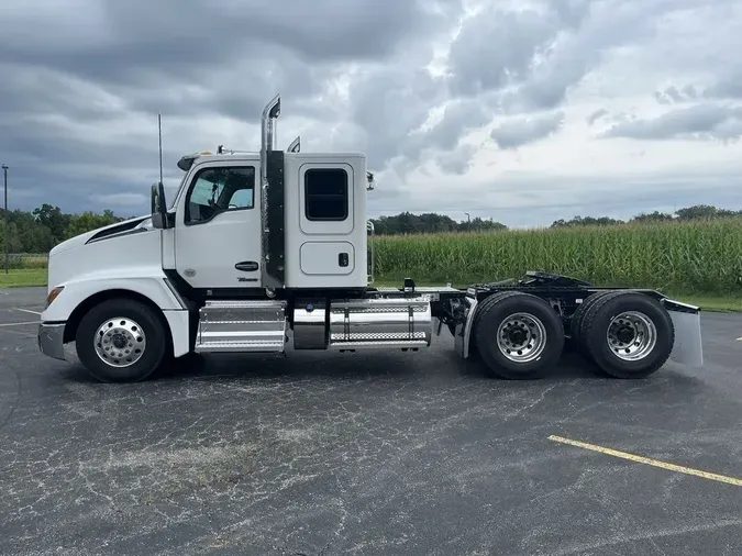 2025 Kenworth T680