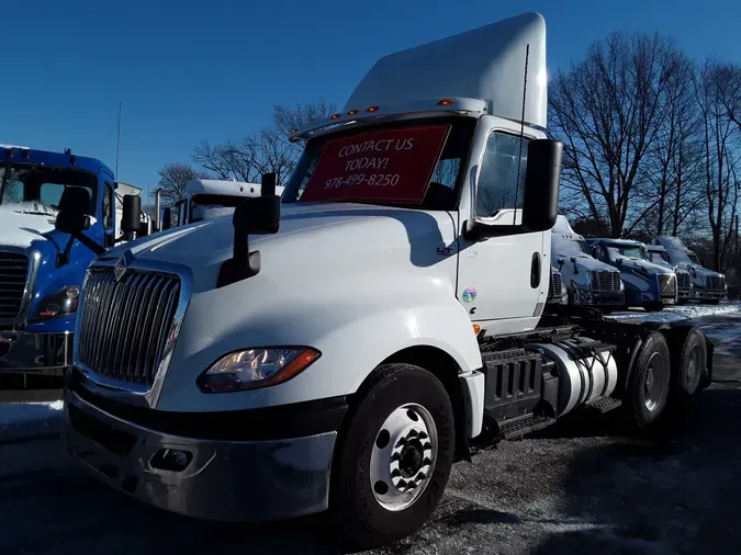 2019 NAVISTAR INTERNATIONAL LT625 DAYCAB T/A