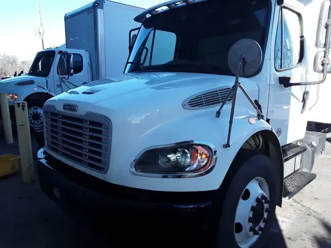 2020 FREIGHTLINER/MERCEDES M2 106
