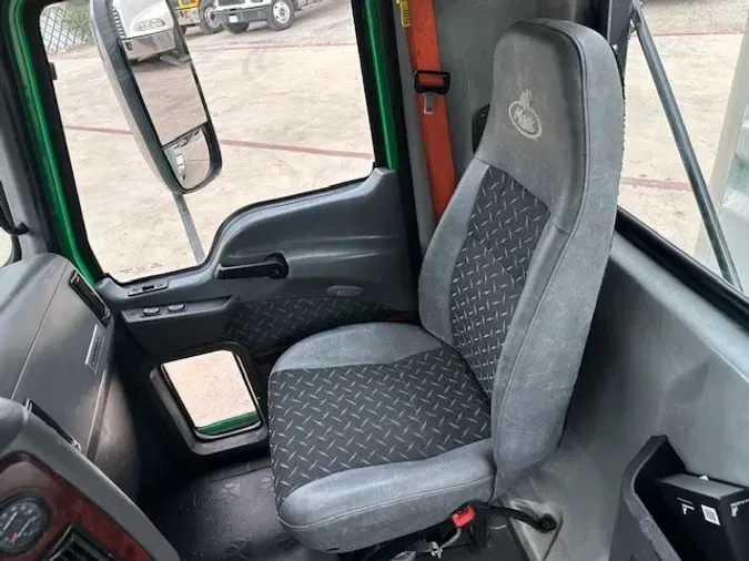 2018 MACK CXU613