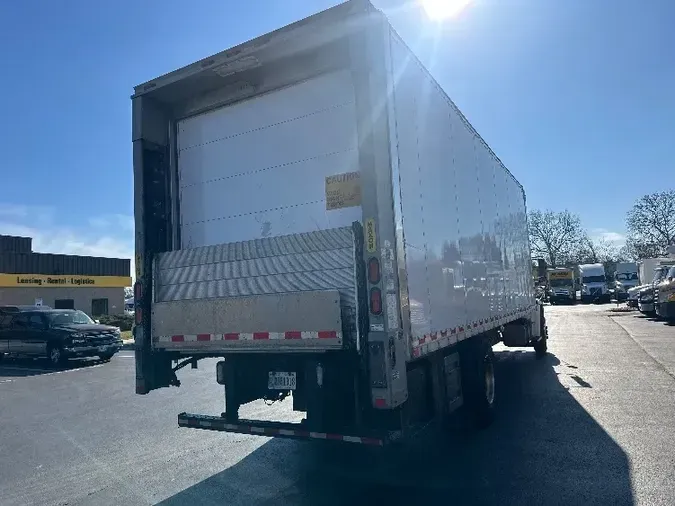 2019 Freightliner M2