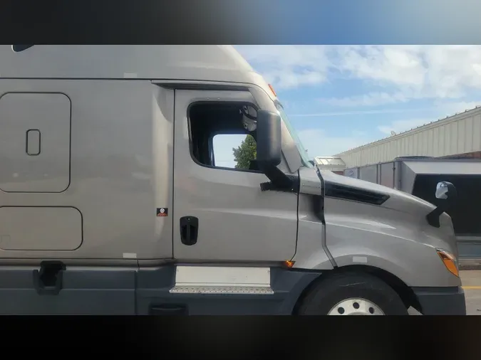2024 Freightliner Cascadia