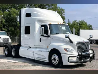 2022 INT LT625 6x4