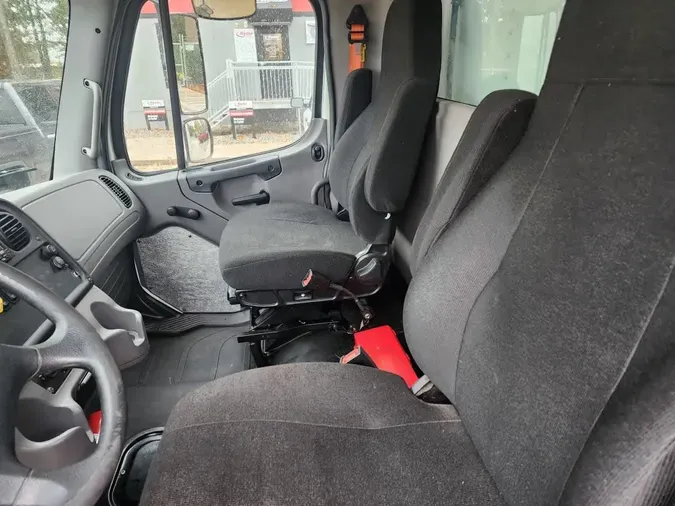 2020 FREIGHTLINER/MERCEDES M2 106