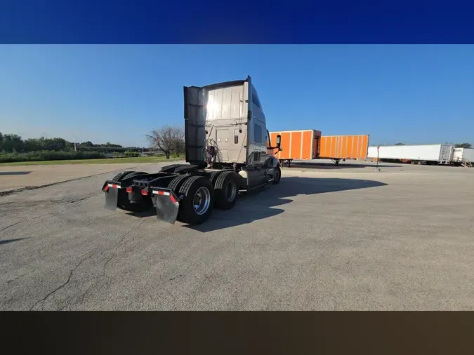 2022 International LT
