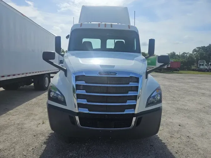 2018 FREIGHTLINER NEW CASCADIA PX12664