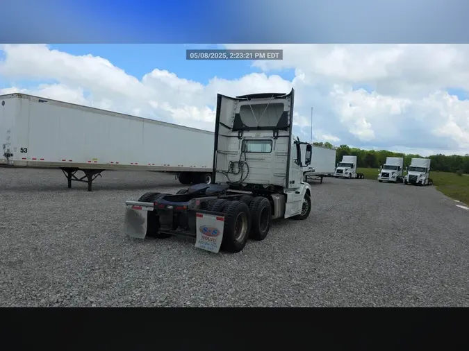 2018 Volvo VNL300