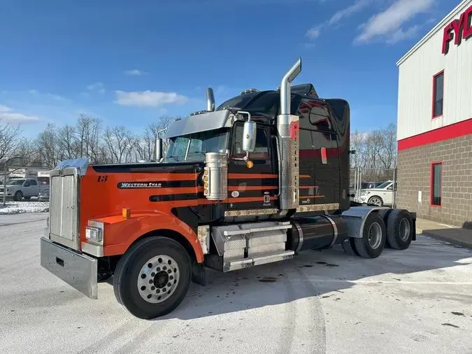 2018 Western Star 4900 EX Sleeper