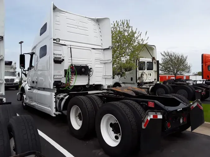 2020 VOLVO VNL64T-760