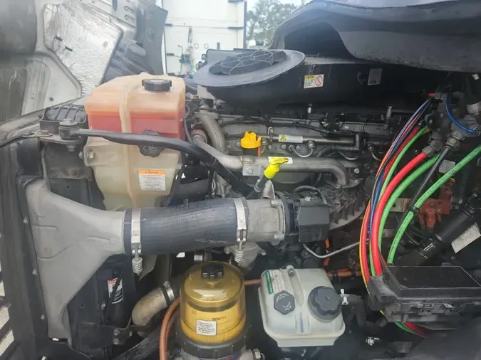 2018 FREIGHTLINER/MERCEDES CASCADIA 1130b890cd006ff5a0b949860a27e8f560a