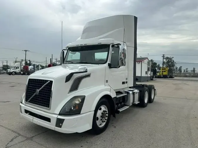 2017 Volvo VNL3000b8b467728c5752a13ace6506aa2174d