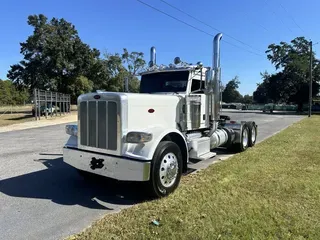 2022 Peterbilt 389