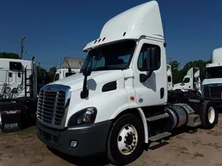 2016 Freightliner CASCADIA 113