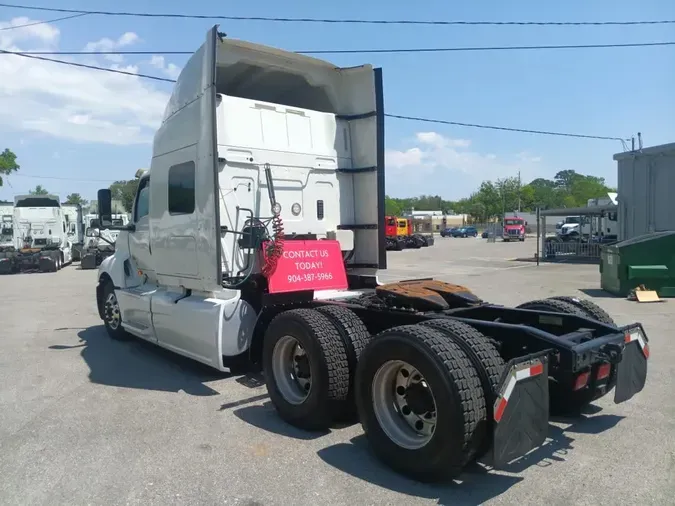 2019 NAVISTAR INTERNATIONAL LT625 SLPR CAB