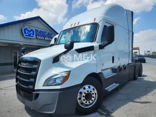 2021 FREIGHTLINER Cascadia 126