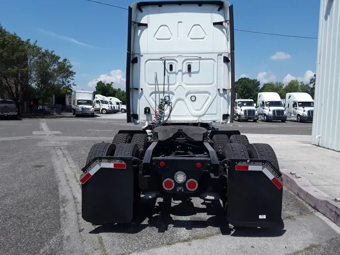 2019 FREIGHTLINER/MERCEDES CASCADIA 125