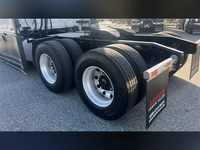 2021 FREIGHTLINER CA126