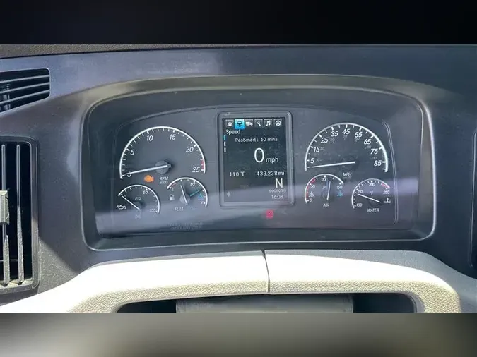 2022 FREIGHTLINER CA126