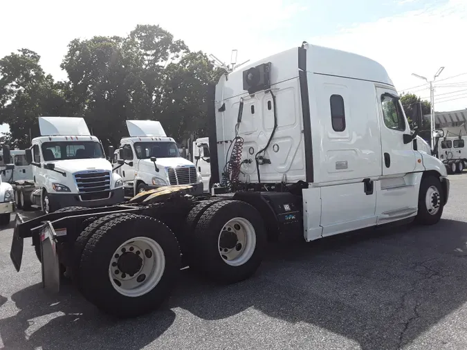 2019 FREIGHTLINER/MERCEDES CASCADIA 125