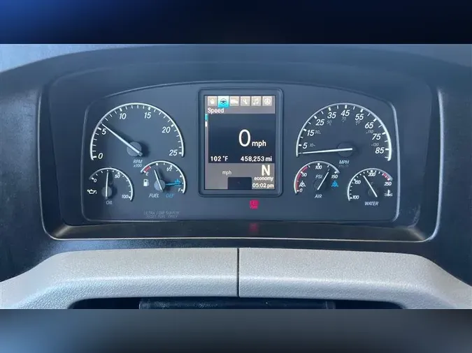 2019 FREIGHTLINER CA126