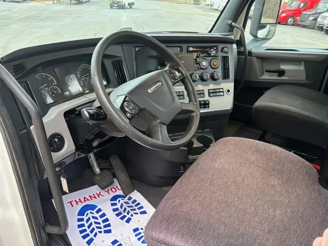 2021 Freightliner New Cascadia