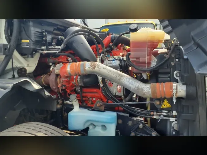 2019 NAVISTAR INTERNATIONAL LT625 DAYCAB T/A0b981a94b3045dfb2db3048041e30fcc