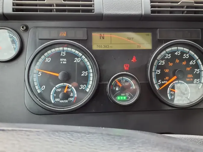 2019 FREIGHTLINER/MERCEDES CASCADIA 125