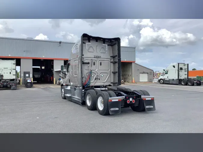 2025 Freightliner Cascadia 1260b9c4bcedbeb24d698d4536c2780f37c