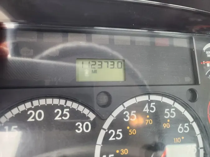 2016 FREIGHTLINER M2 106