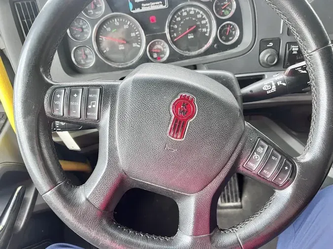 2021 Kenworth T680