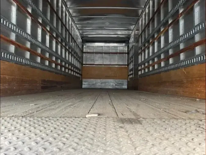 2019 Freightliner Business Class M2 106