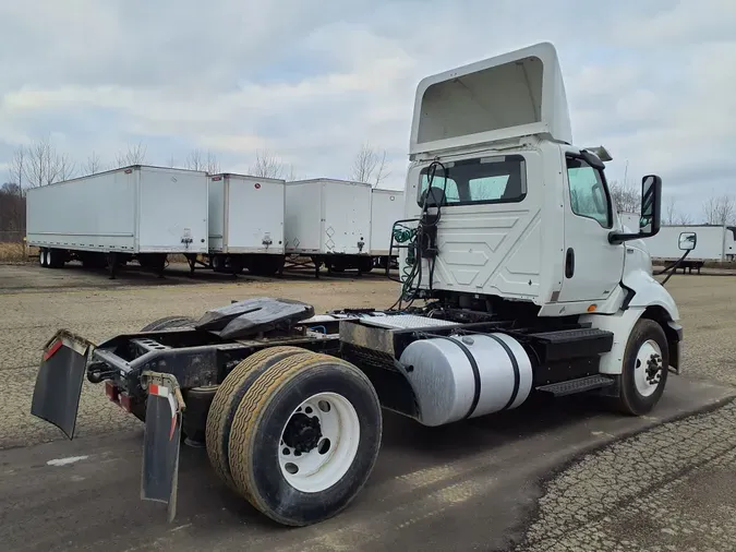 2019 NAVISTAR INTERNATIONAL RH613 DAYCAB S/A