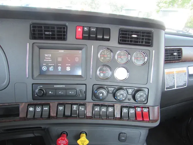 2026 Kenworth T8800ba0ed2c14d8343f9ae19602ad8eacc4