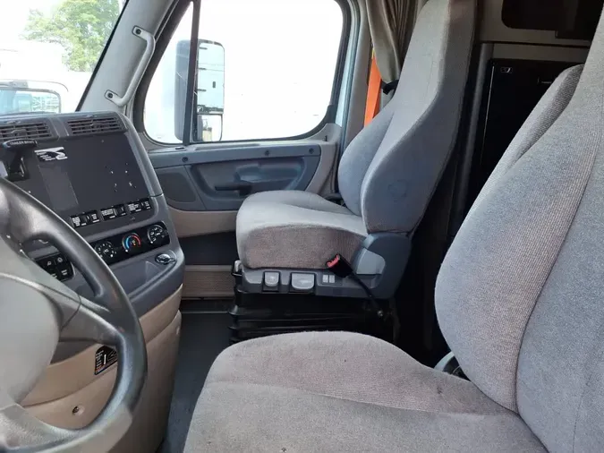 2019 FREIGHTLINER CASCADIA 125