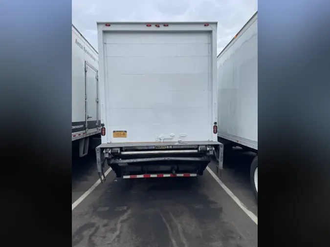 2018 FREIGHTLINER/MERCEDES M2 106